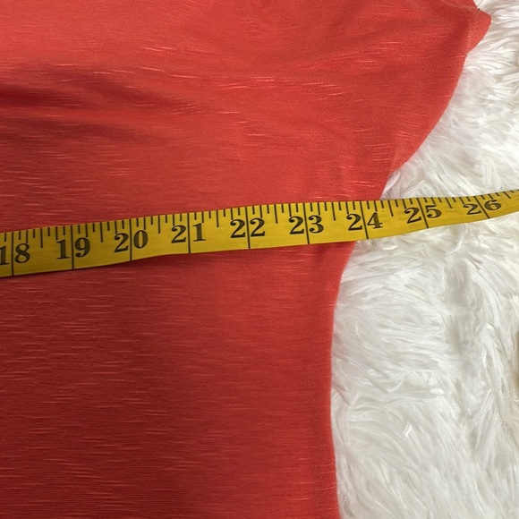 Women’s Lightweight Tee - Picture 6 of 7